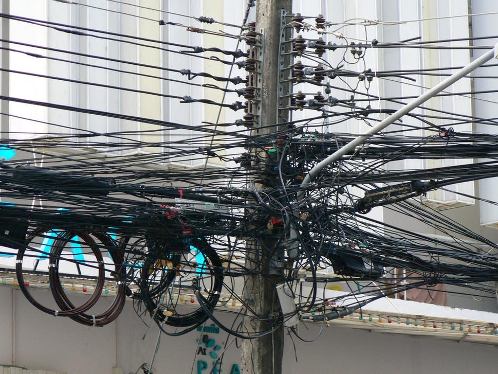 V tomto sa vyznajú iba miestni elektrikári