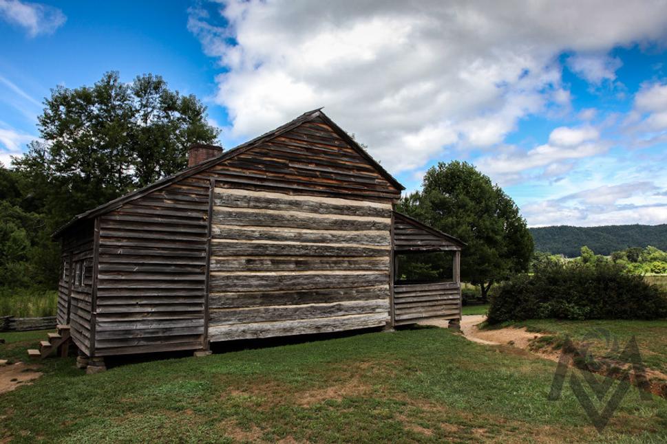 Cades Cove,Gatlinburg, USA. August 9, 2016. Farmarska budova v Cades Cove, Tennessee, USA on August 9, 2016.