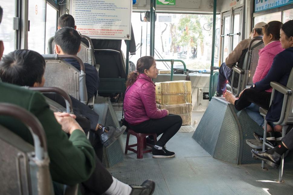 Svoje minipidi stoličky si nosia aj do verejných autobusov