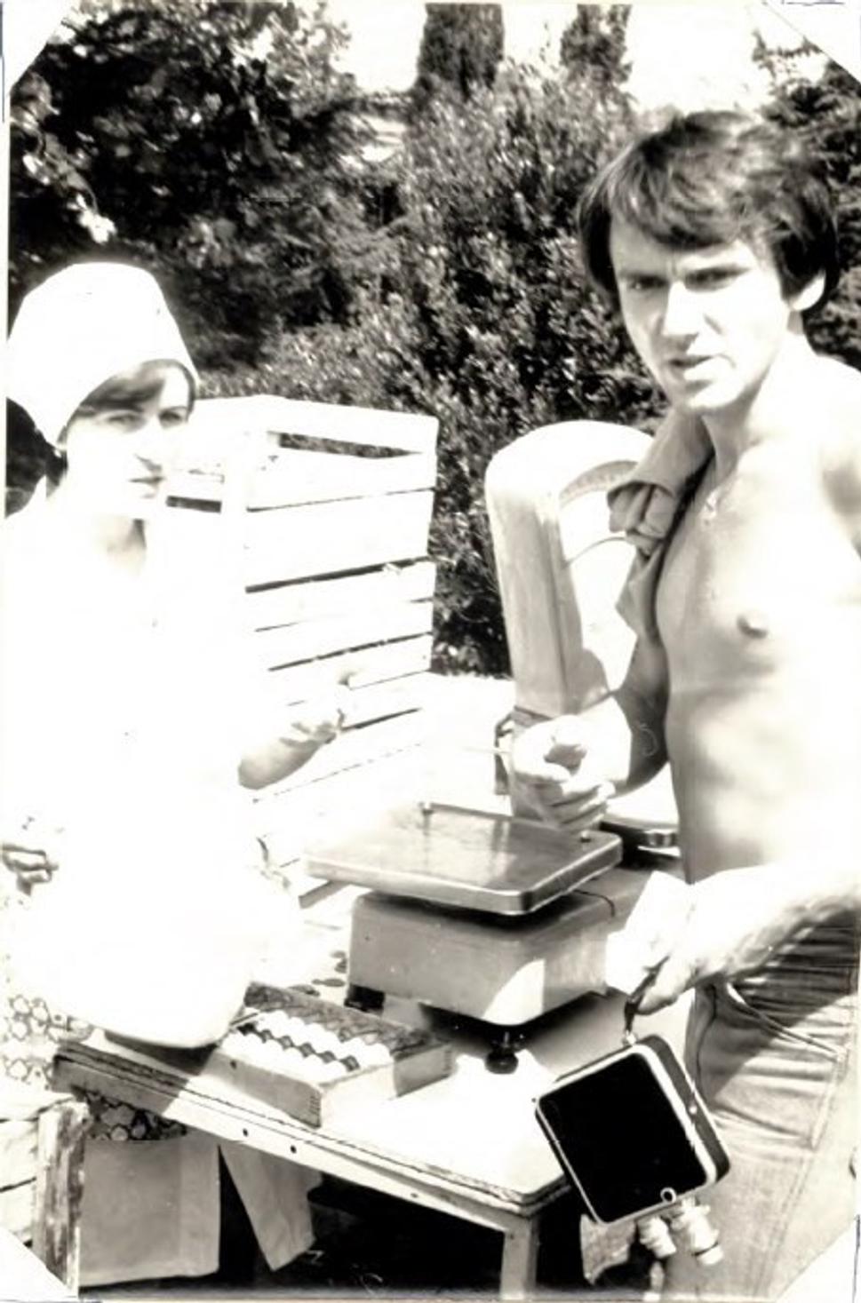 Kupujeme ovocie, Jalta, 03.08.1977