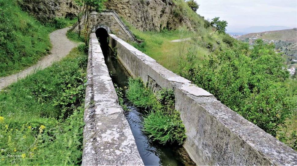 Začiatok putovania vody do Alhambry je o funkčnosti...