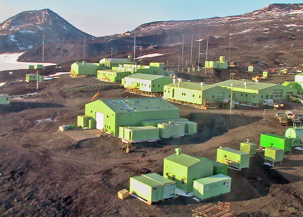 Novozélandská vedecko-výskumná stanica Scott Base neďaleko McMurdo