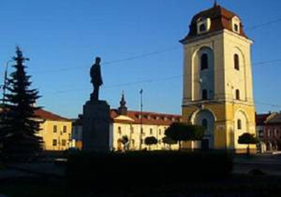 Brezno, námestie