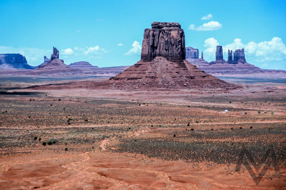 V Udoli Monumentov alebo Monument Valley
