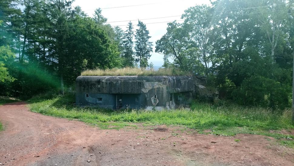 Bunker po ceste
