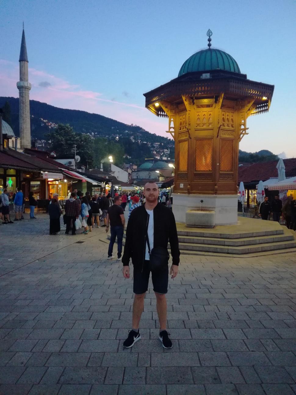 Jeden z najfotografovanejších objektov v Sarajeve - drevená fontána Sebilj.