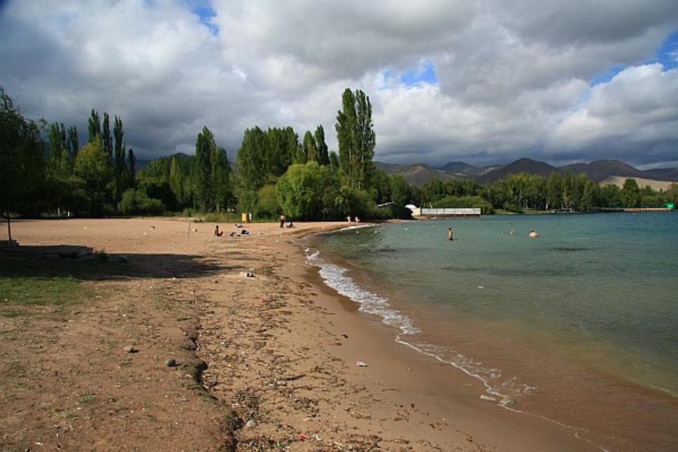 Jazero Issyk-Kul