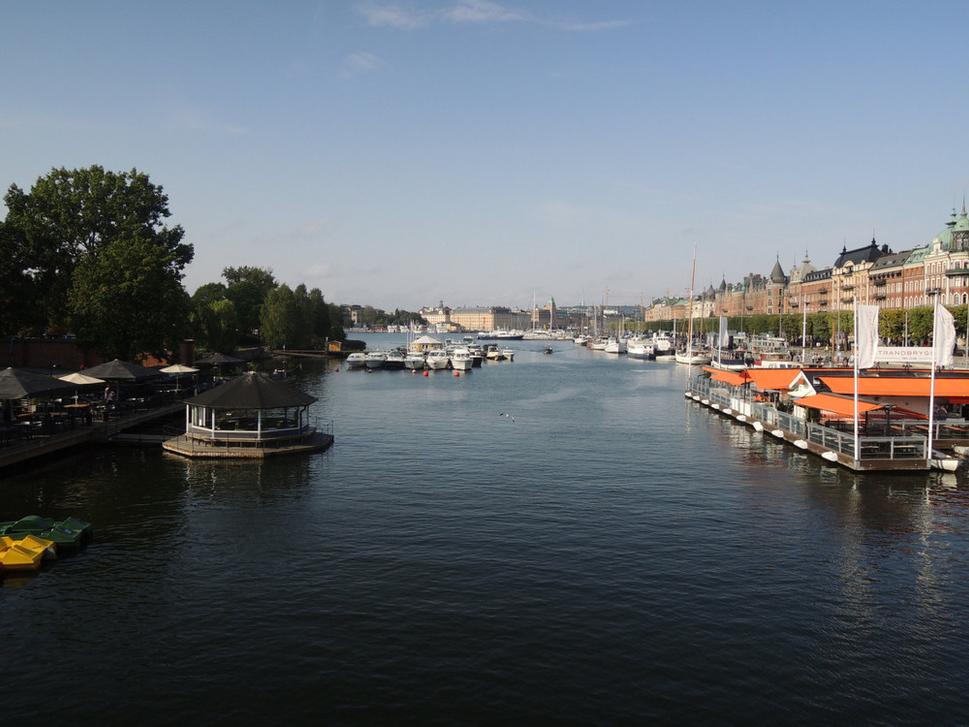 Výhľad na záliv z mosta Djurgårdsbron
