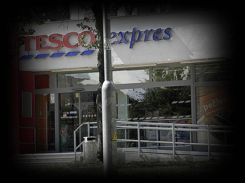 predajňa TESCO expres - Bratislava - Dúbravka