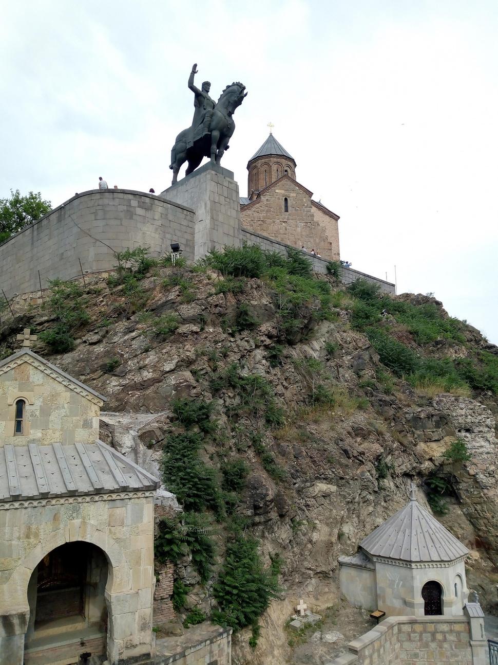 socha Vachtanga Gorgasaliho - zakladateľa mesta Tbilisi