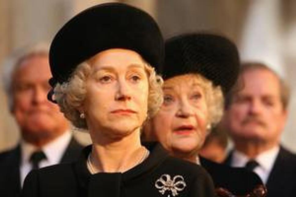 Hellen Mirren v úlohe britskej kráľovnej.