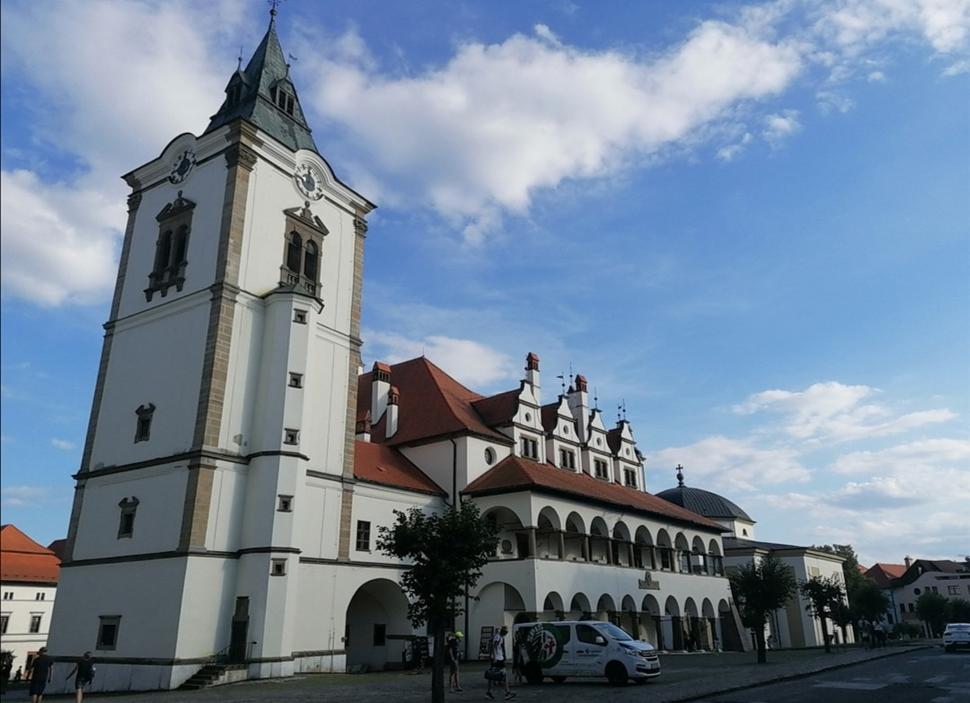 Radnica s renesančnoiu vežou