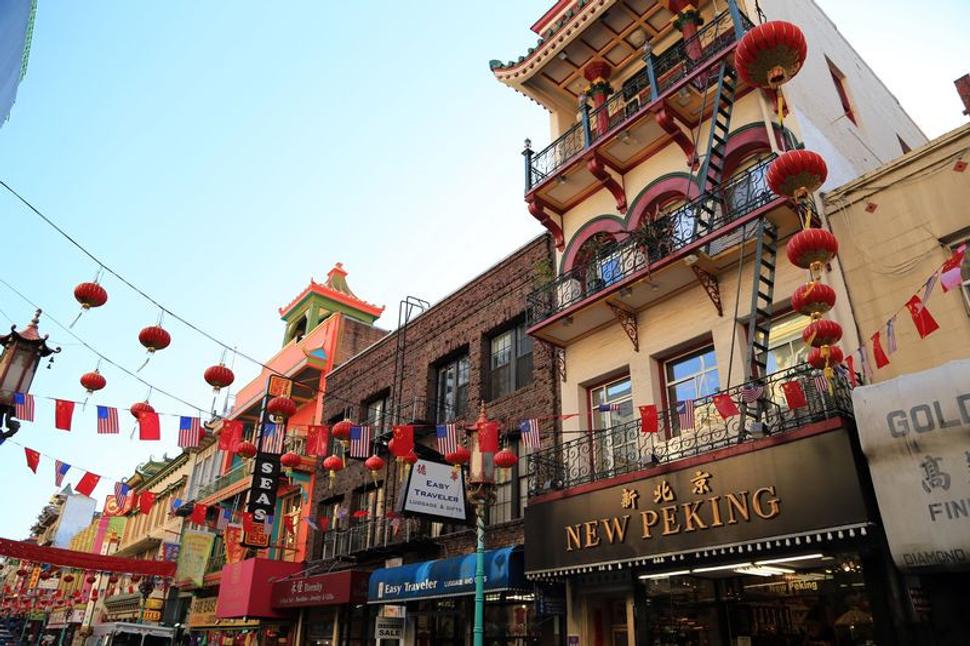 Obr. č. 4 - Grant Avenue - hlavná ulica Chinatown