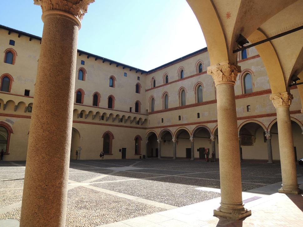 Castello Sforzesco a ďalší z jeho štýlov