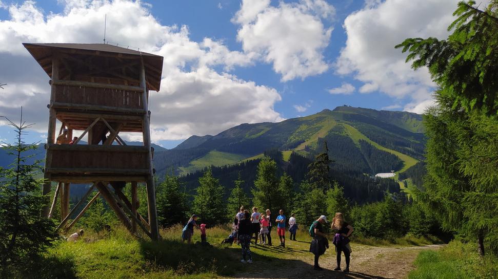Rozhľadňa na Ostredku.