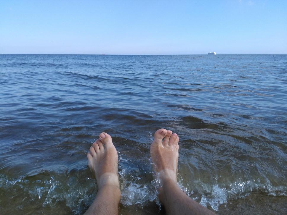 Moje naveky sandále pri Baltickom mori