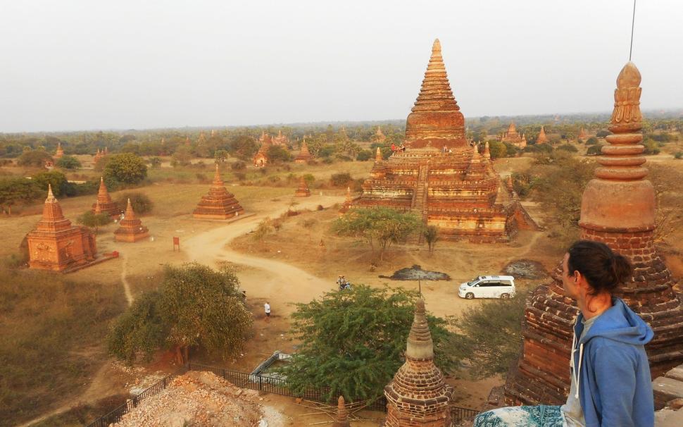 Bagan, najväčší svetový komplex budhistických chrámov a pagod bol v čase rodiacej sa demokracie turistickým lákadlom Myanmaru.