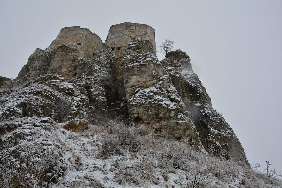 pohľad na románsky palác