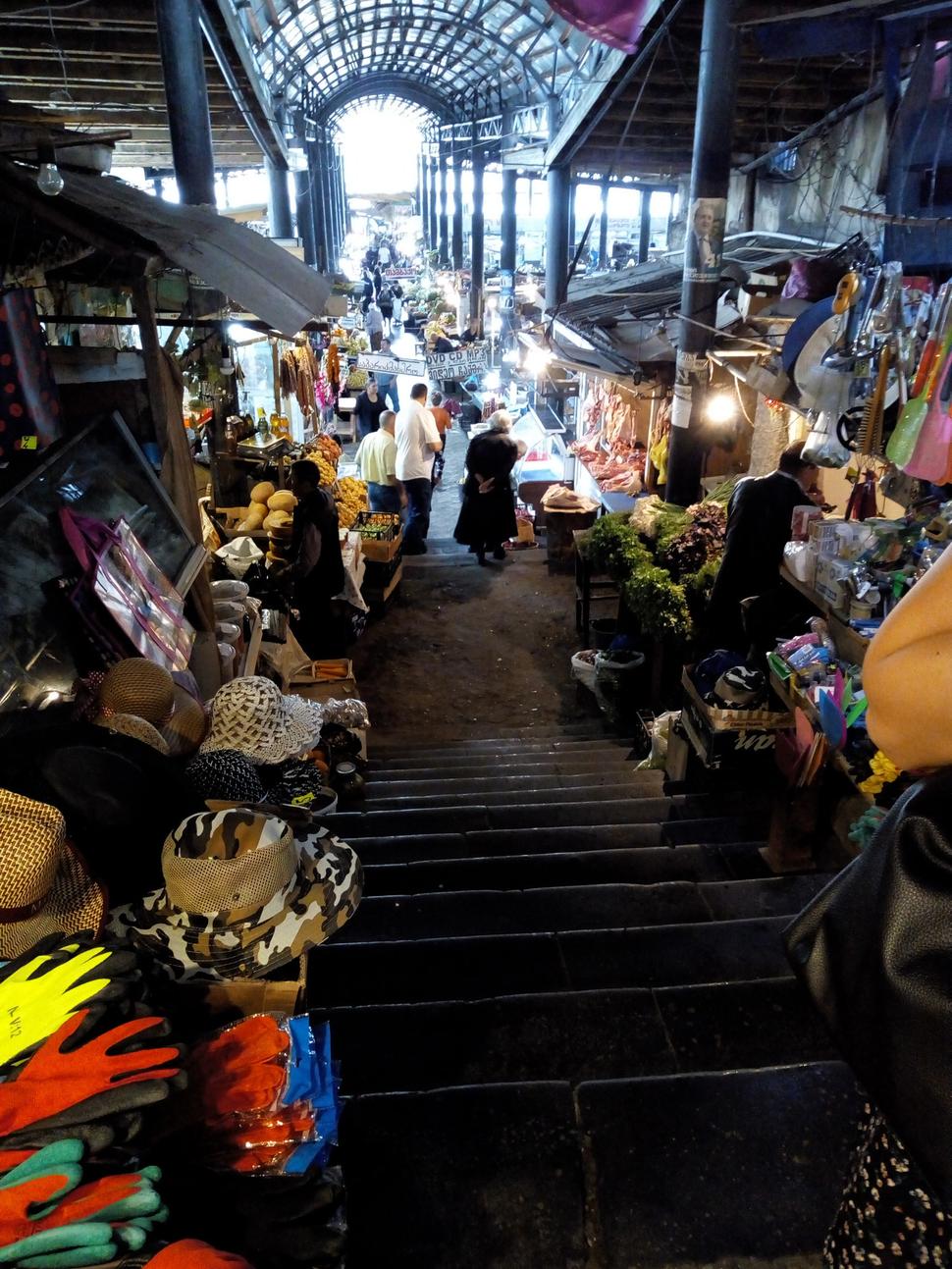 veľký market (v Telavi)
