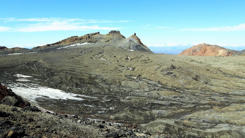 Kráter Mount Ruapehu (2 797 m)