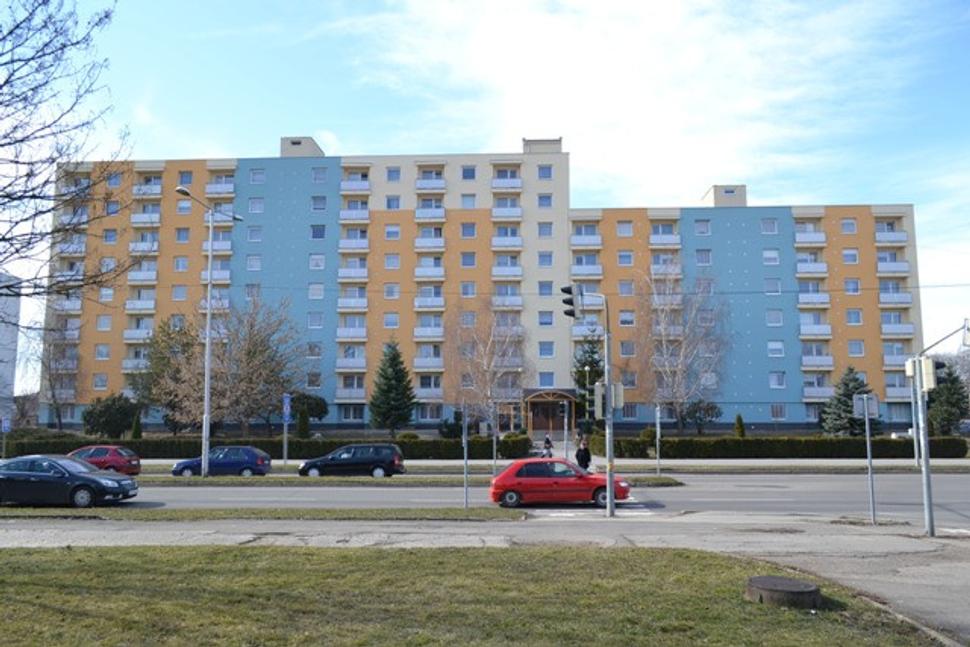 Domov seniorov na Hollého ulici v MIchalovciach