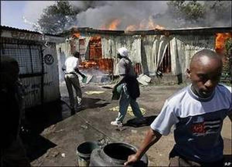 Fotografia BBC z linku http://news.bbc.co.uk/2/hi/in_pictures/7168295.stm