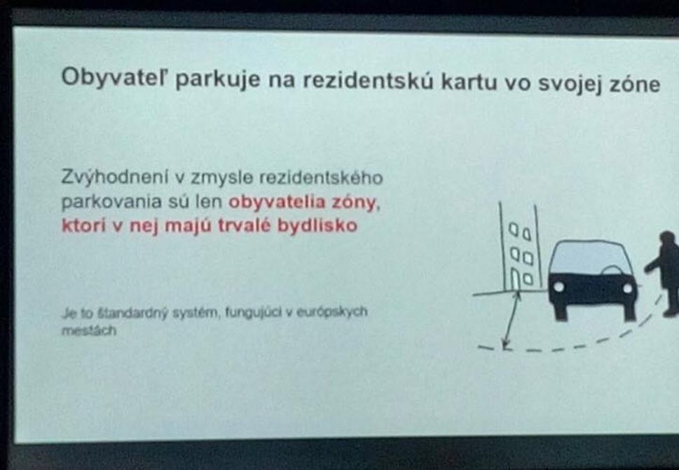 Z prezentácie Magistrátu o pripravovanom parkovacom systéme.