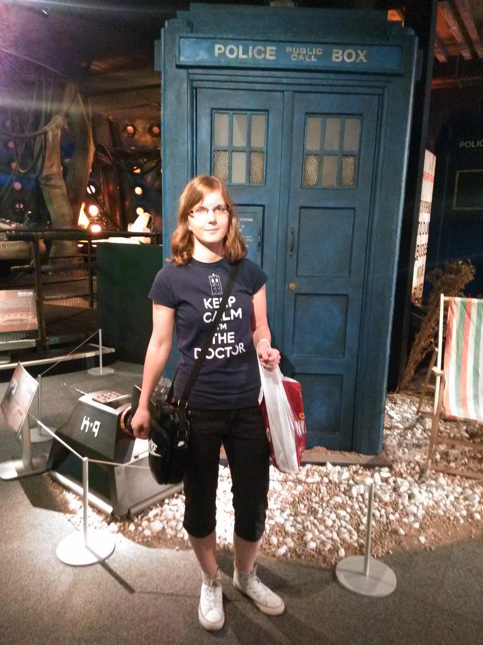 Fotka pred TARDIS je povinná jazda pre každého Whovian-a