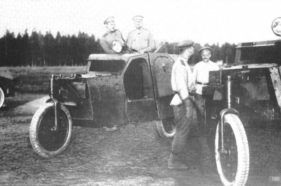 Vozidla první série, výroba Důstojnické střelecké školy v Oranienbaumu