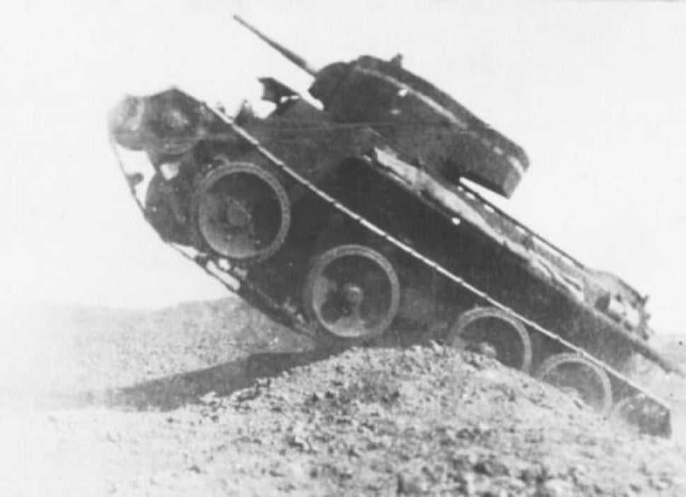 BT-5 s věží typu Mariupolsk