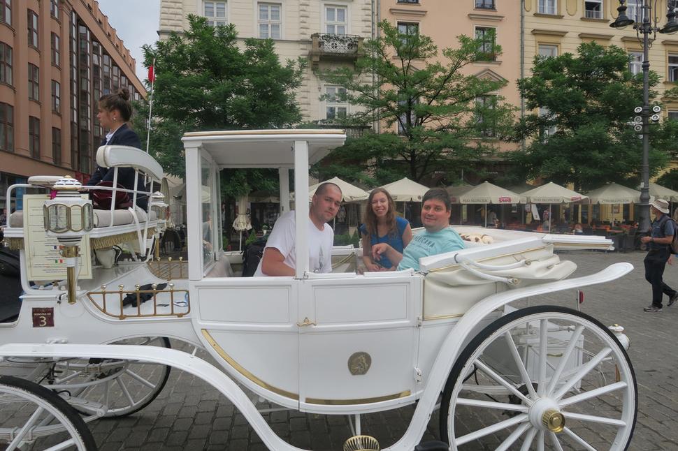 So šikovným osobným asistentom som sa mohol povoziť na koči.