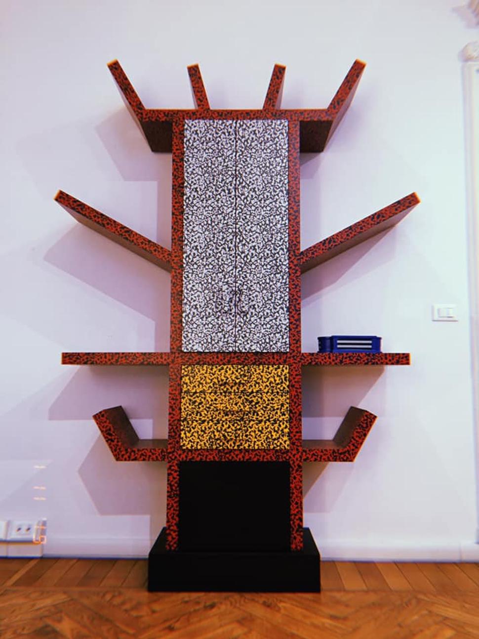 Ettore Sottsass, Casablanca, Skriňa z farebného laminátu, Kolekcia Memphis Milano,1981 ( Foto:autorka).
