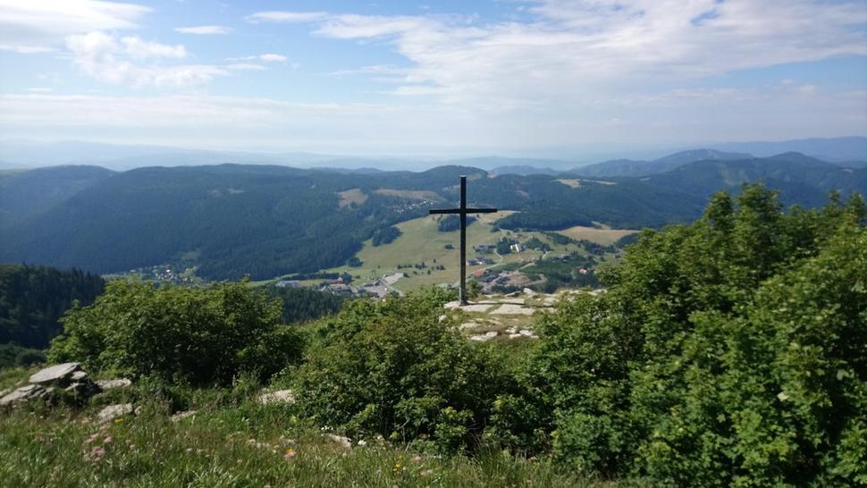 Pohľad zo Zvolena na Nízke Tatry