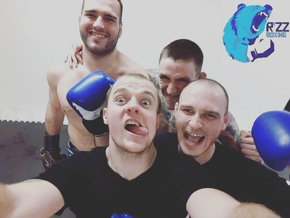 box je nepochybne súčasťou MMA, Bady, Vojto Barborík, Erik Kováč na jednom z našich prvých spoločných tréningoch