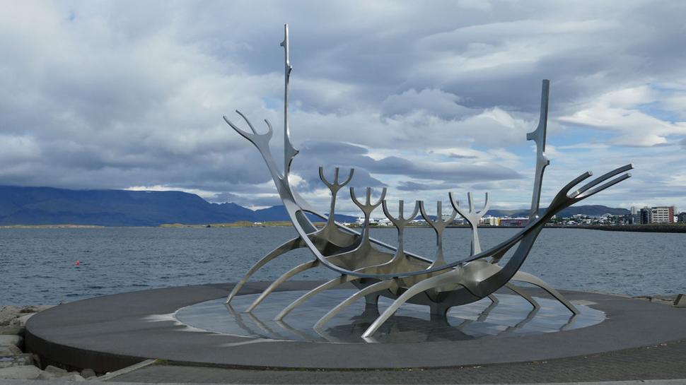 Sun Voyager socha