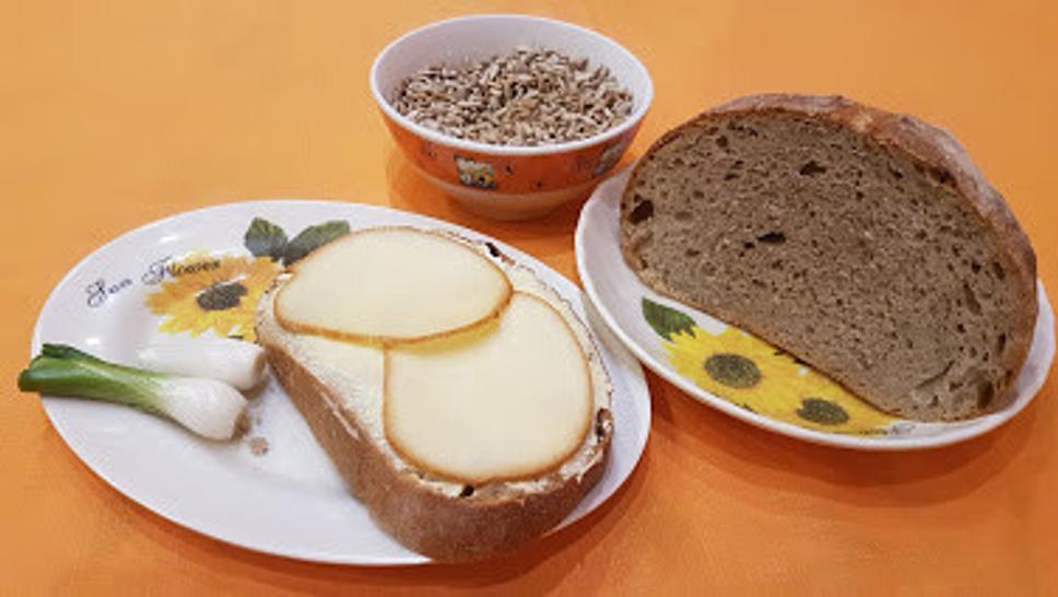 Kváskový chlebík zo špaldovej múky a la Alenka Kováčová.