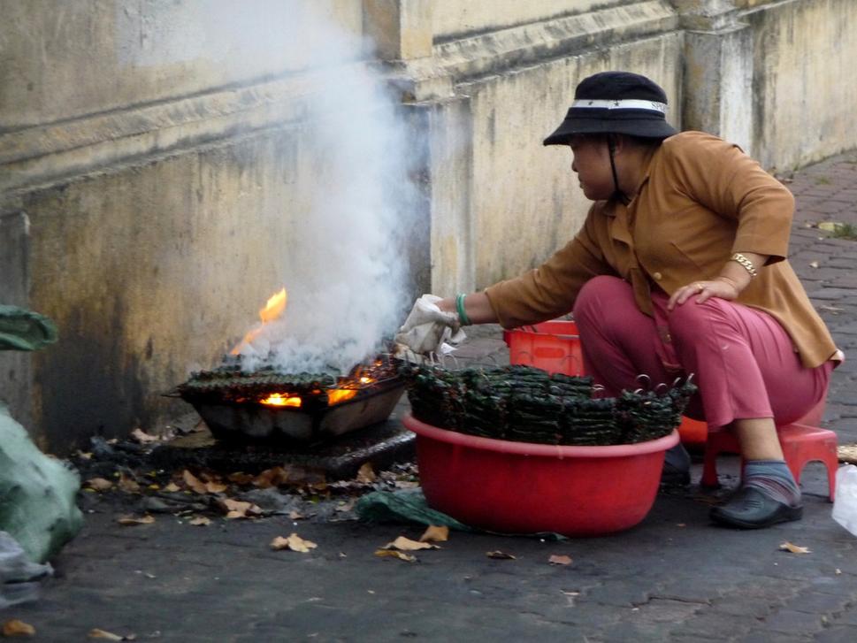 Aj takto varia na uliciach Vietnamci