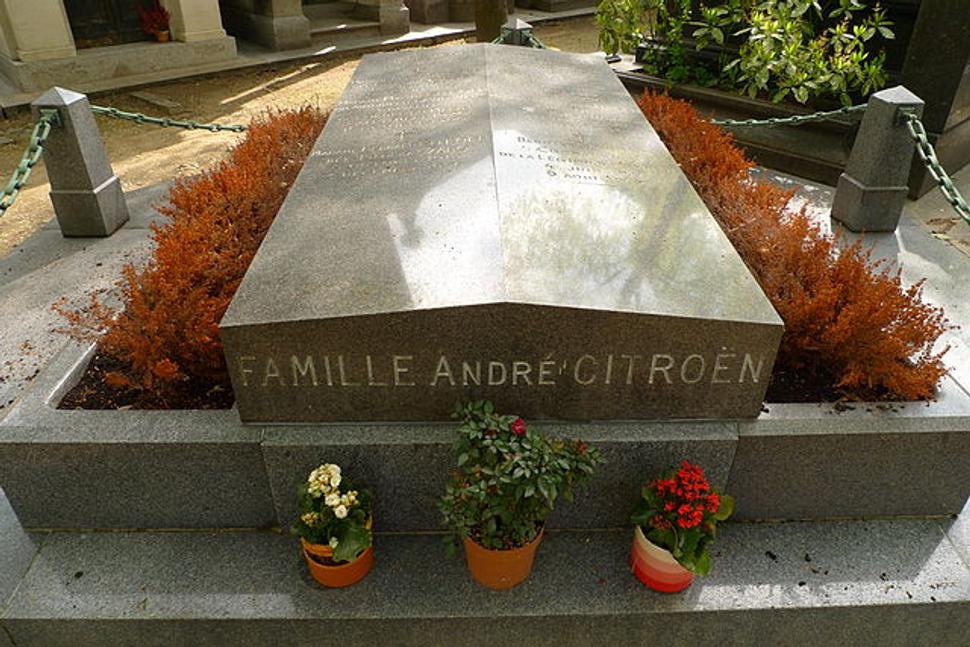 André Citroën je pochovaný na parížskom cintoríne Montparnasse.