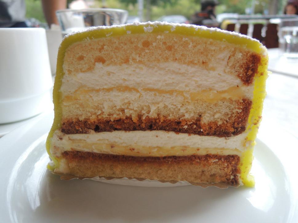 Torta princeznej- piškóta, šľahačkové krémové nebo a jemný marcipán...na FIKA je to skvelá vec