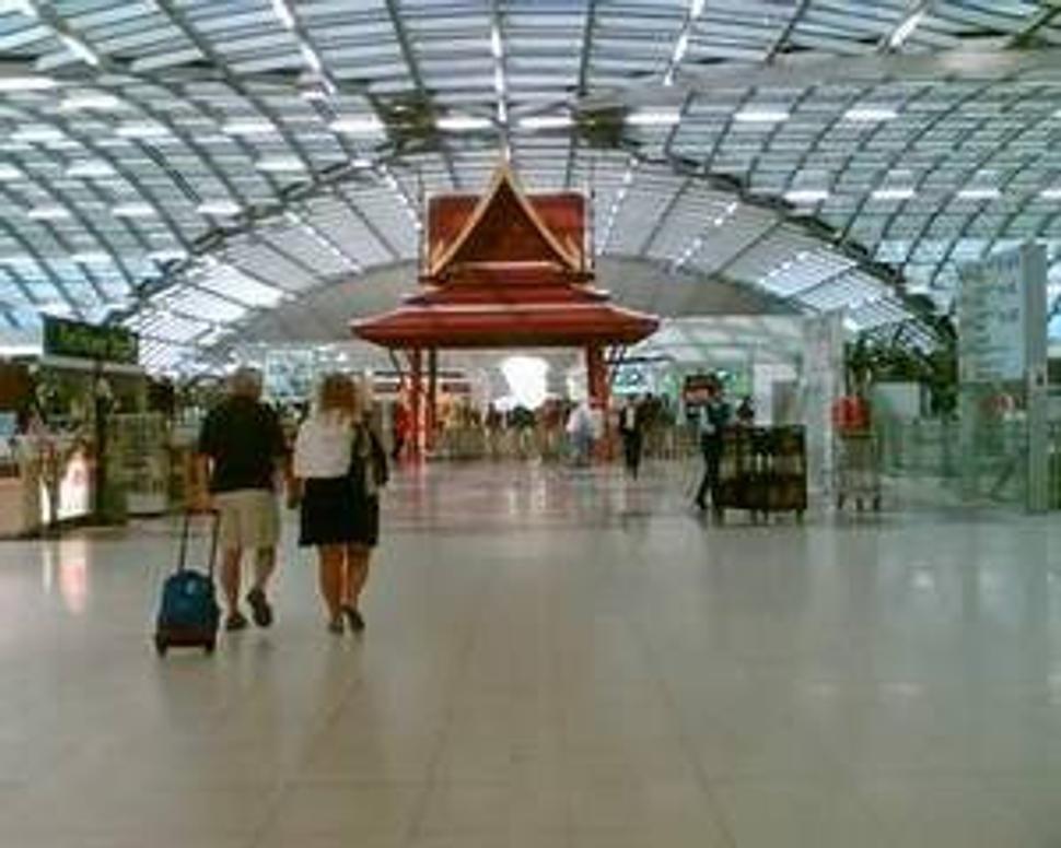 Cestou do Phnom Penh som stál i na letisku v Bangkogu