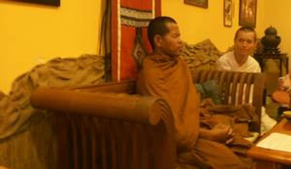 Ajahn a Maechee Erika