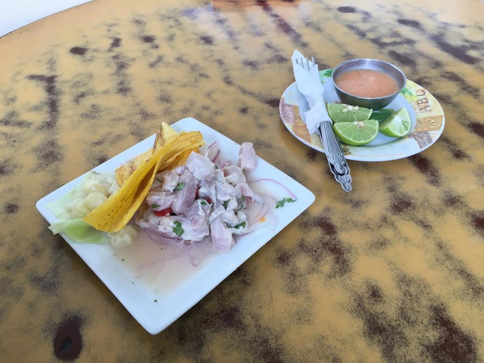 V Lime sa dá dobré ceviche zohnať na každom rohu. Ceny sa dosť rôznia podľa typu reštaurácie a veľkosti porcie - od 5 solov až po 50.