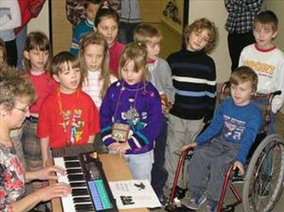 http://ona.idnes.cz/foto.asp?c=A060213_155355_zdravi_deti_ad&r=zdravi&inframe=&strana=1&foto=AD110ade_2005_vanocni_besidka.jpg