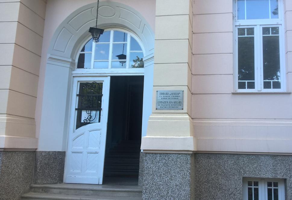 gymnázium Jána Kollára, Báčsky Petrovec