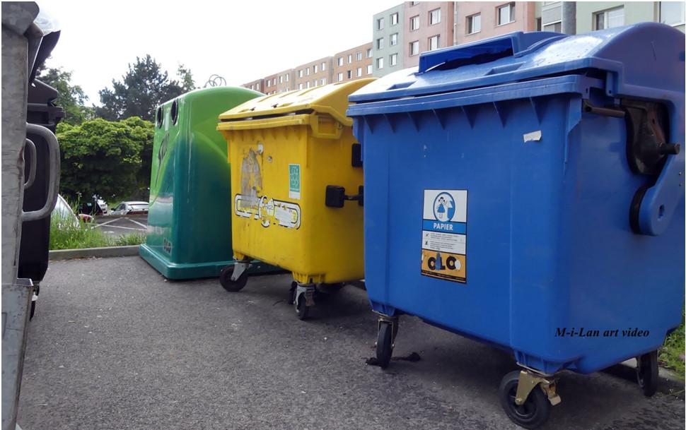 Zberné nádoby na recyklovaný odpad