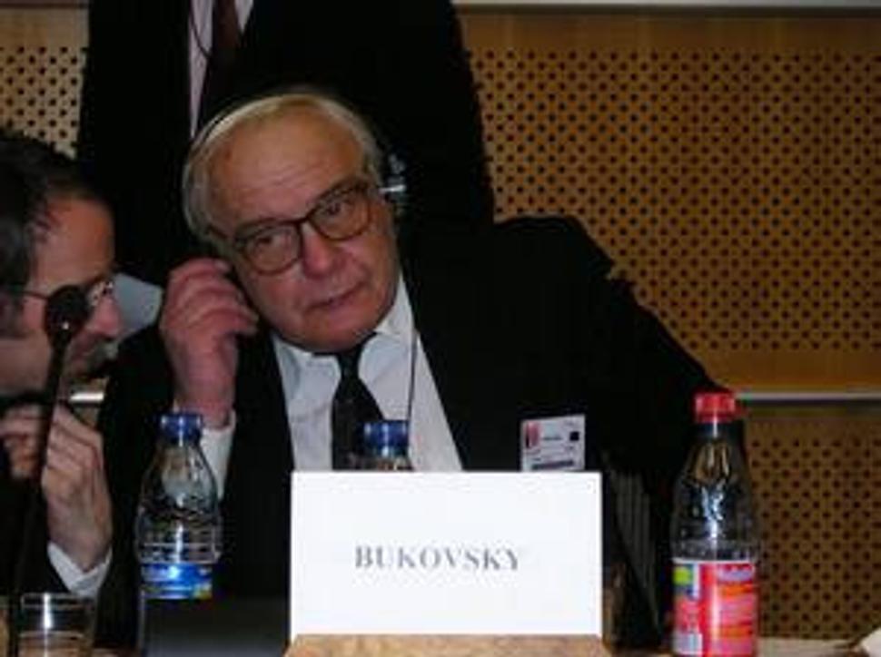 Vladimir Bukovsky na konferencii "50.výročie Maďarskej revolúcie"
