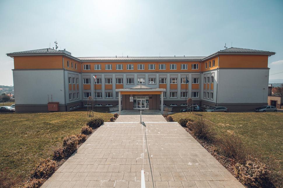 Základná škola s materskou školou Poproč