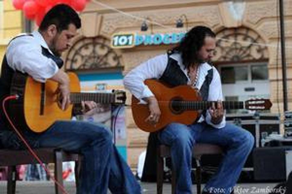 DUO FARSA