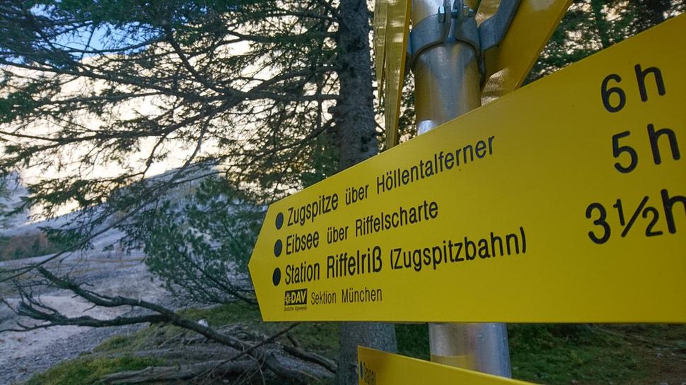 ...ešte ďaleko...