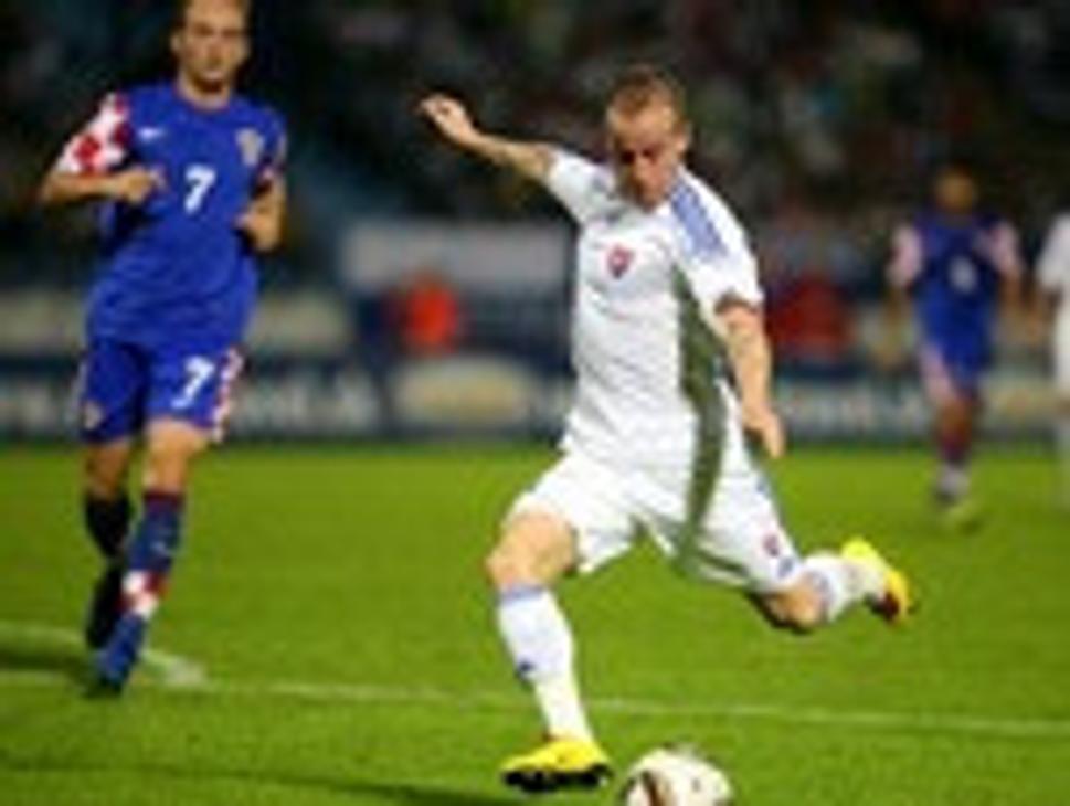 Stoch strieľa gól do chorvátskej siete